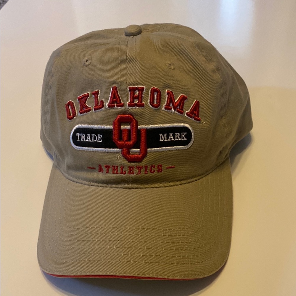 Collegiate licensed product Oklahoma Athletics OU Cap adjustable strap